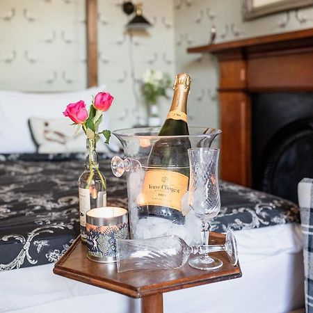Strathallan Bed And Breakfast Grantown-on-Spey Екстериор снимка