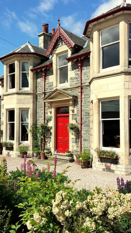 Strathallan Bed And Breakfast Grantown-on-Spey Екстериор снимка