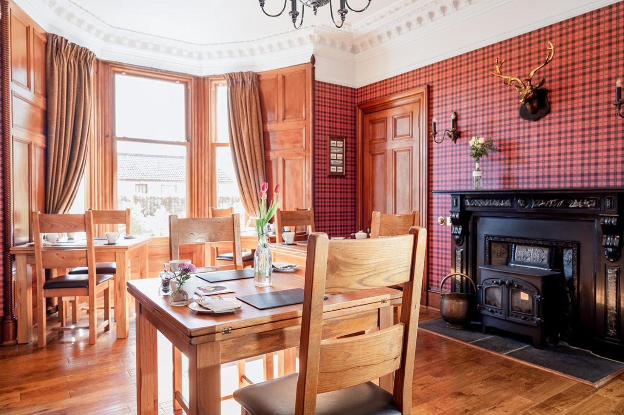 Strathallan Bed And Breakfast Grantown-on-Spey Екстериор снимка