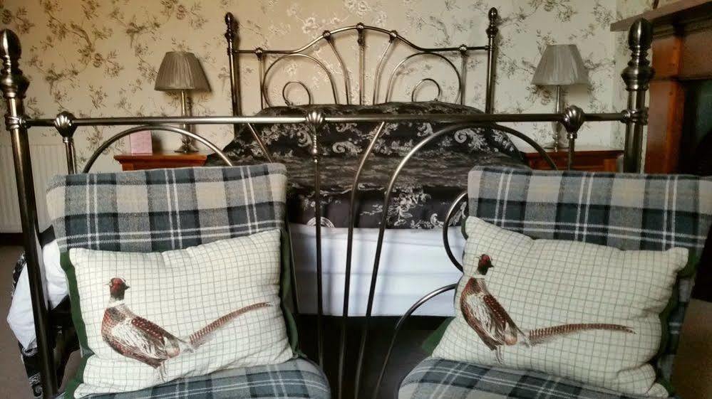 Strathallan Bed And Breakfast Grantown-on-Spey Екстериор снимка
