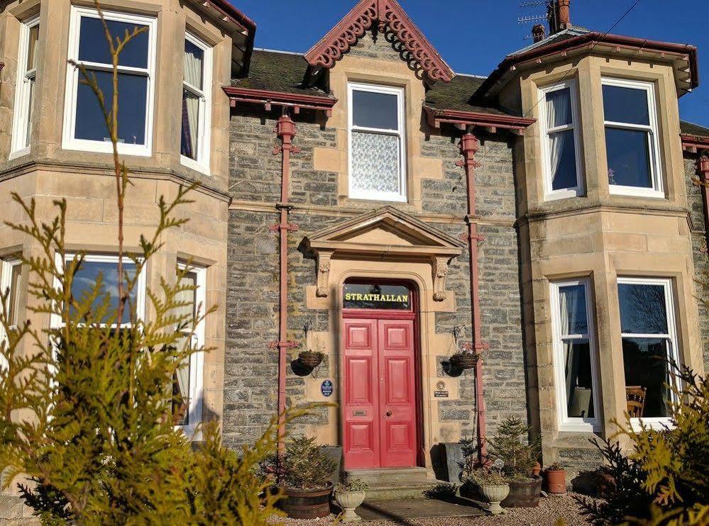 Strathallan Bed And Breakfast Grantown-on-Spey Екстериор снимка