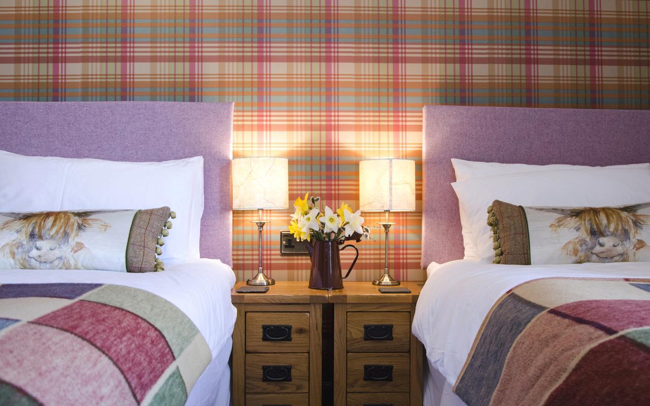 Strathallan Bed And Breakfast Grantown-on-Spey Екстериор снимка